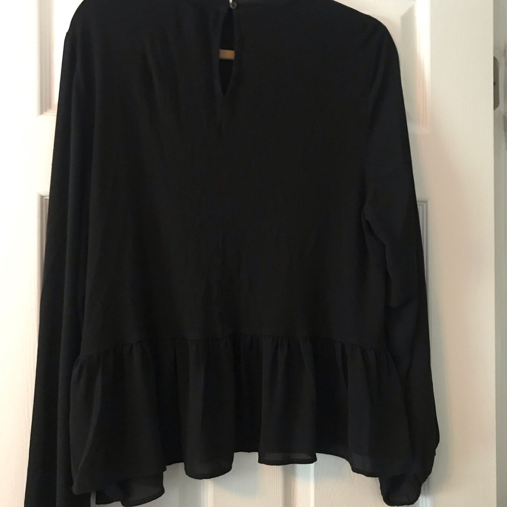 Loft Black Top